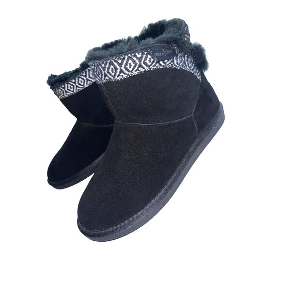 Minnetonka Shoes - MINNETONKA Black Sheepskin Aztec Ankle Boots #85570 Size 8